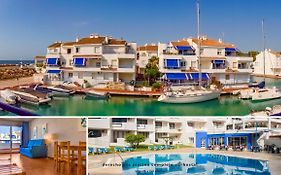 Apartamentos El Puerto